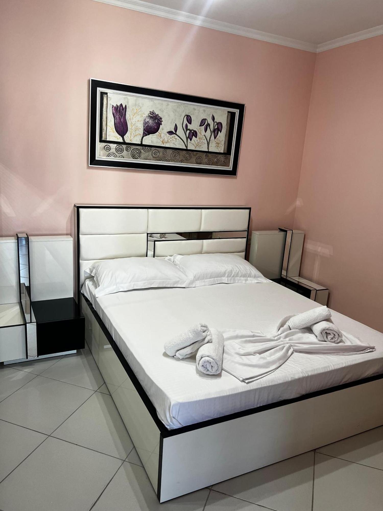 Amy'S Luxury Appartment Shkodra Exterior foto